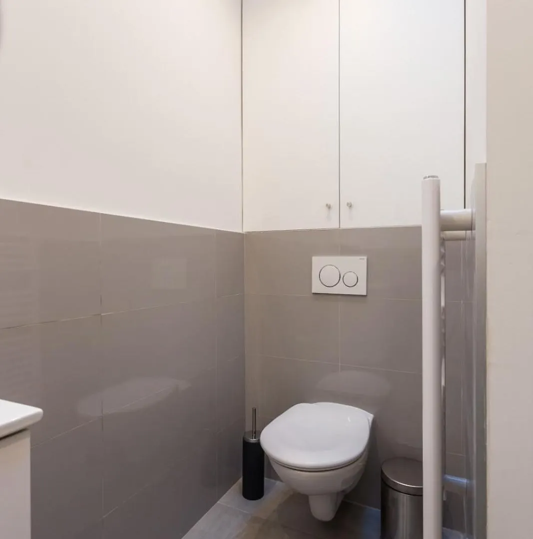 Elegance And Confort - 2Br-4P - Champs Elysees Paris France