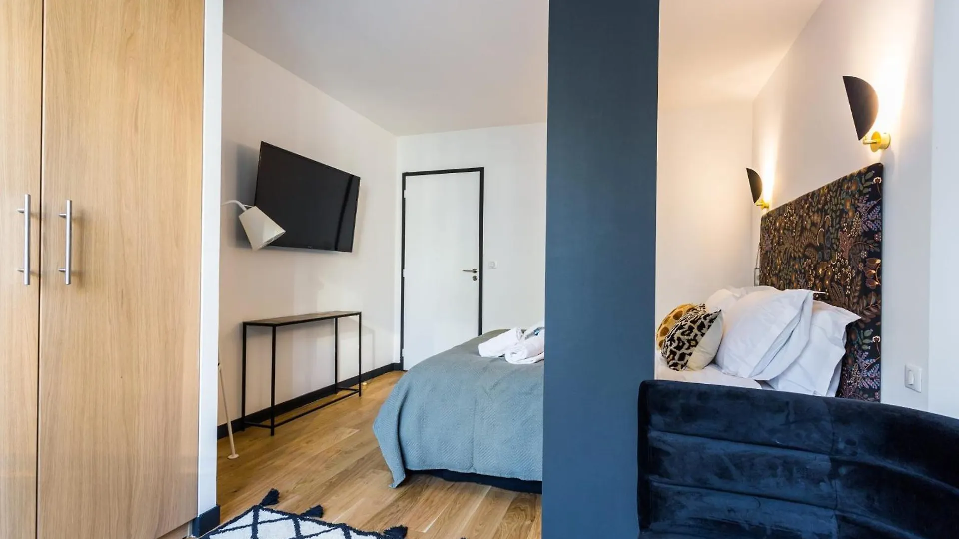 Elegance And Confort - 2Br-4P - Champs Elysees Paris France