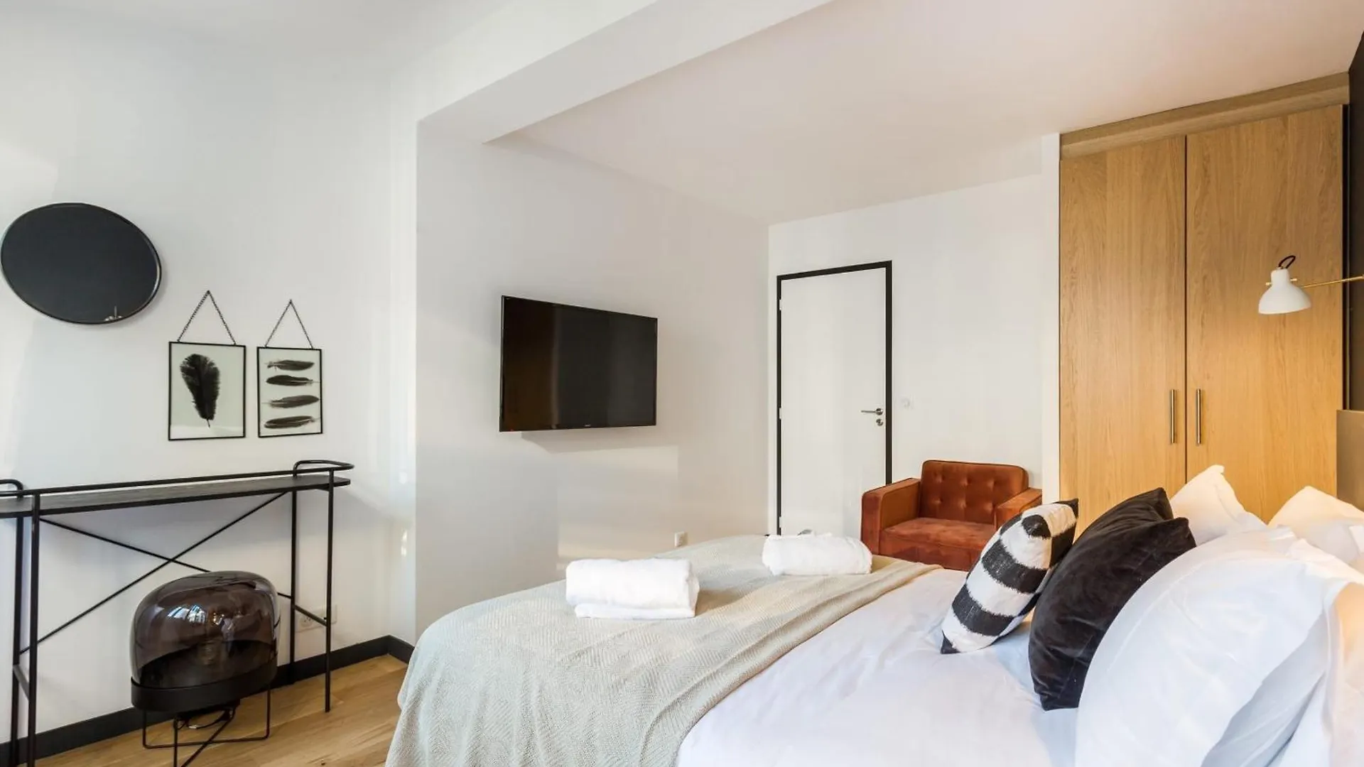 Elegance And Confort - 2Br-4P - Champs Elysees Paris Apartment